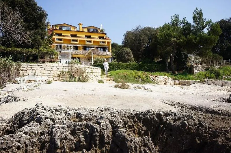 Room In Rovinj With Terrace, Air Conditioning, W-Lan 81-6