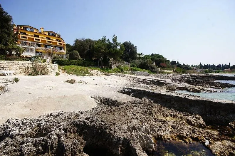 Room In Rovinj With Terrace, Air Conditioning, W-Lan 81-6
