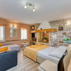 3* Guest house Tommy