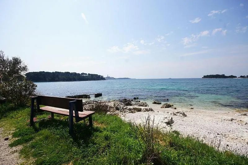 Room In Rovinj With Terrace, Air Conditioning, W-Lan 81-6 0*,
