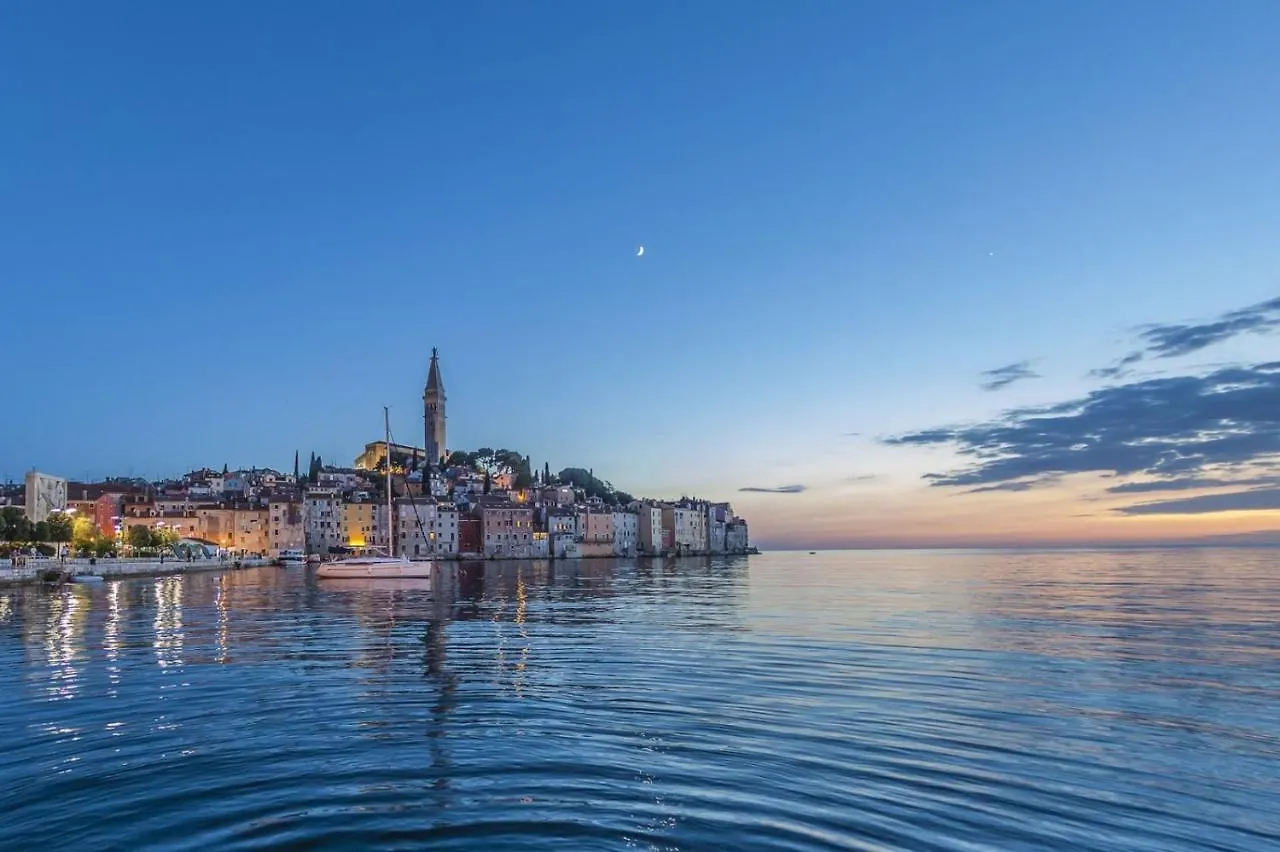 Guest house Room In Rovinj With Terrace, Air Conditioning, W-Lan 81-6